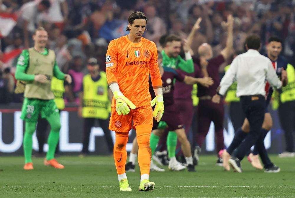 Inter, Sommer lancia l'esordiente Chivu: "Ha energia e mentalità, è completo"