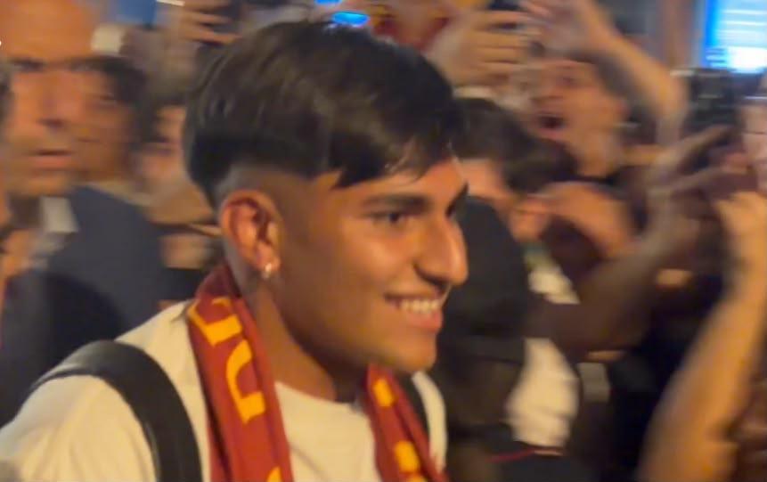 Castro alla Roma, il retroscena: ci aveva provato la Fiorentina offrendo ingaggio più alto
