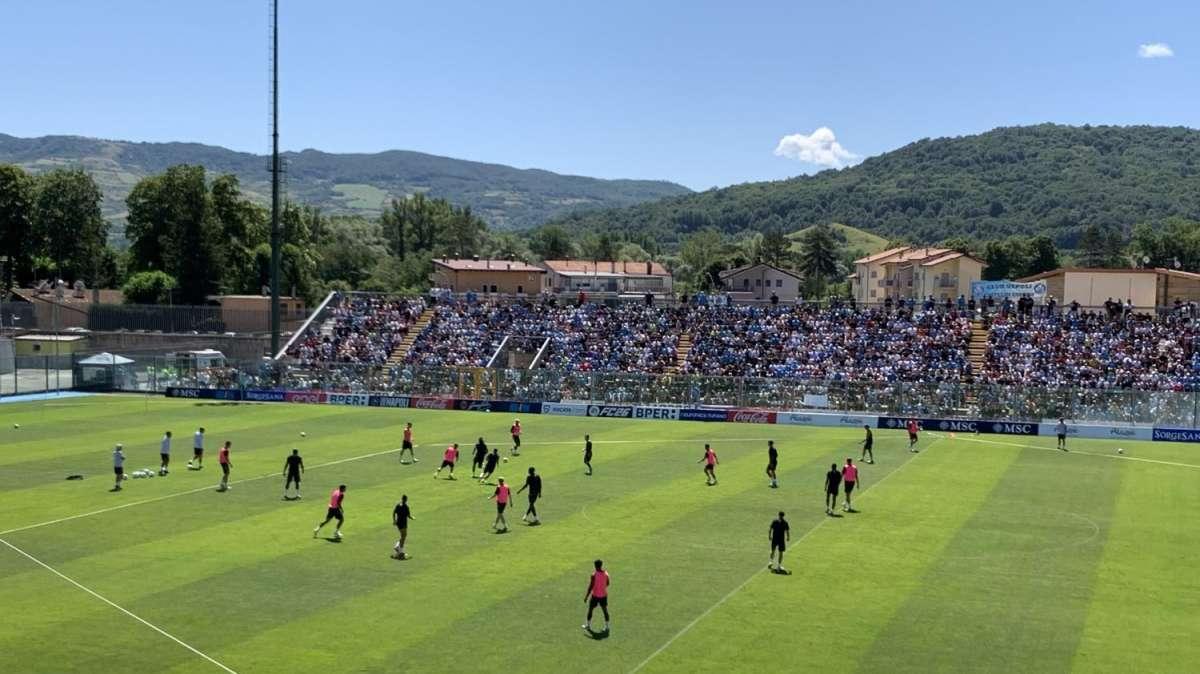Castel di Sangro, day 2: seduta mattutina, cori d'auguri per Conte. Out Olivera e Vergara