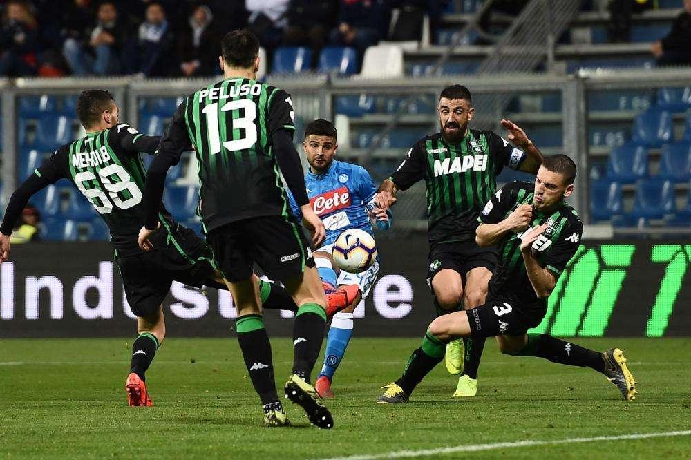 Acciuffata grazie a Lorenzo. Napoli pigro e svogliato, Ancelotti pensa a Salisburgo ma non deve mollare il secondo poto. Seconde linee da rivedere