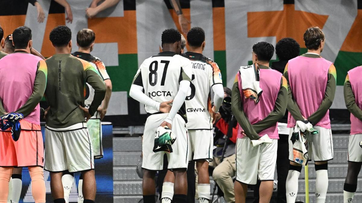 Solo il Napoli ha perso col Venezia: il Genoa soffre ma vince, 7 ko in 8 gare per i lagunari