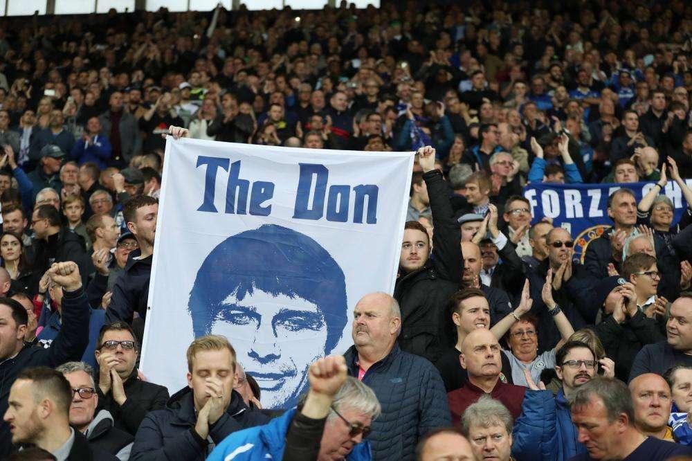 Chelsea, lezione esemplare contro il razzismo: tifoso escluso a vita da Stamford Bridge