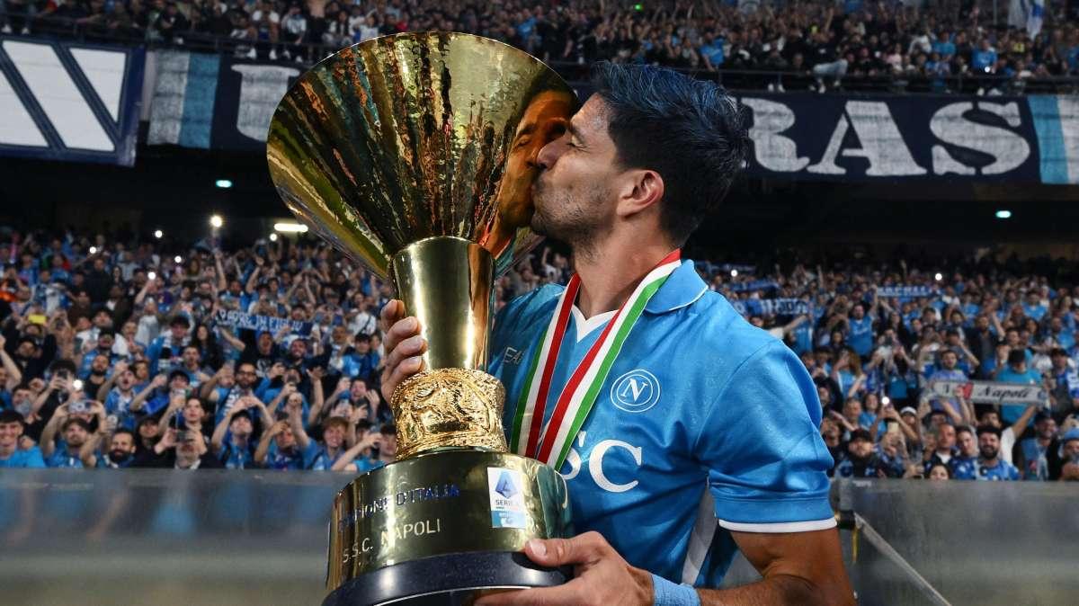 Il Napoli saluta Simeone: "Fondamentale per la conquista di 2 scudetti, grazie Cholito”