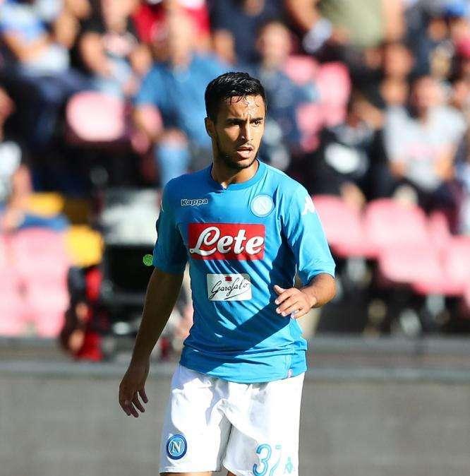 Sarri rischia il tutto per tutto: dentro Ounas per Jorginho, sarà 4-2-3-1