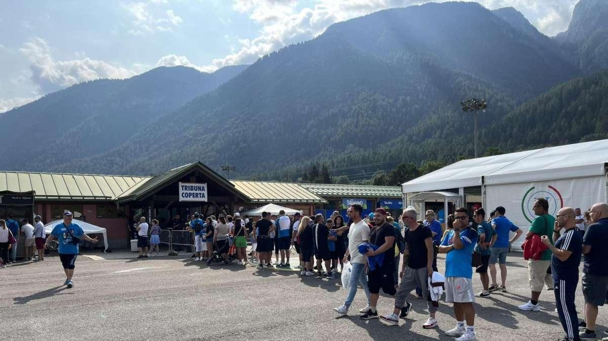 L'Adige titola: "Il Napoli ha salvato il turismo in Val Di sole, venduti 40mila posti letto"