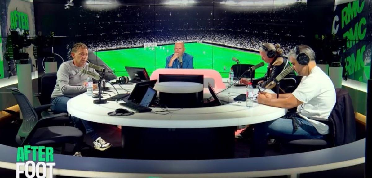 Dalla Francia: “Allegri è finito da anni! Orribile, ma continuano a prenderlo”