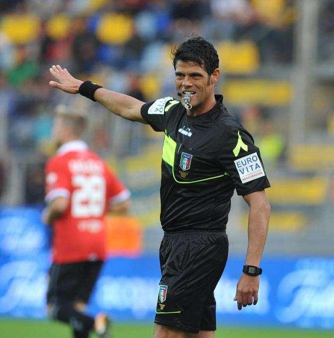 Napoli-Frosinone, al VAR torna Nasca: col Chievo non segnalò il rigore su Callejon