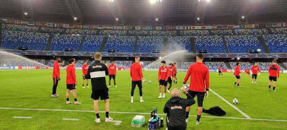 FOTO&VIDEO TN - Salisburgo al San Paolo per la rifinitura, sorrisi e clima disteso per gli austriaci