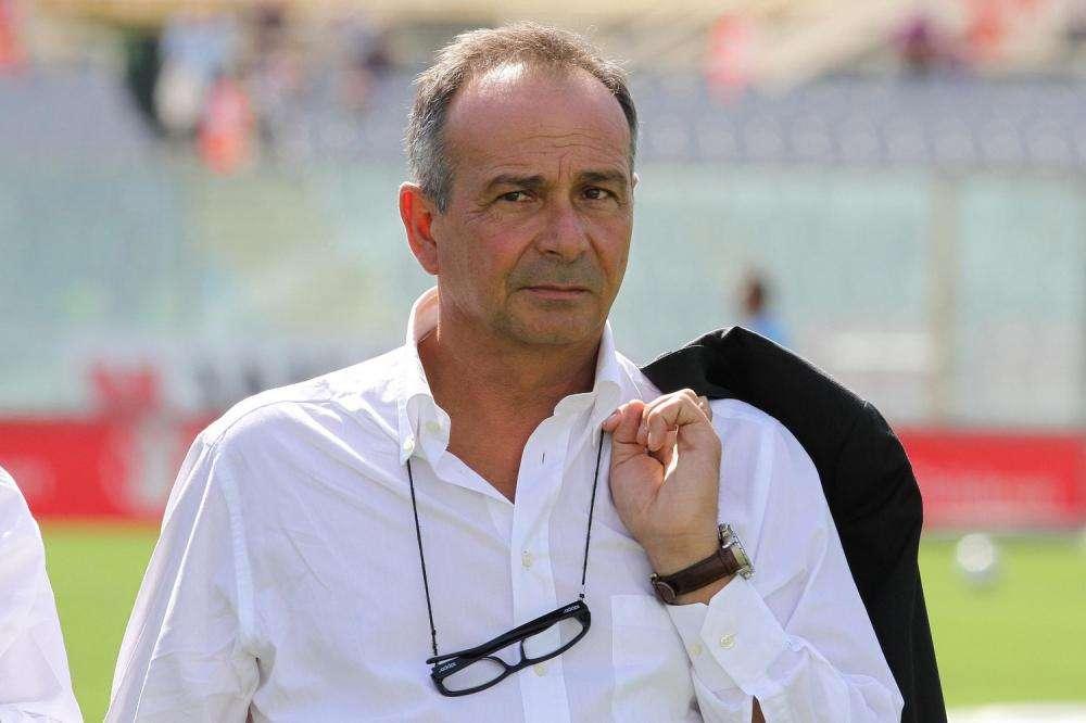 Funerali Astori, il ricordo dell'ex ds Salerno: "Conduceva una vita perfetta, come può esser giusto?"