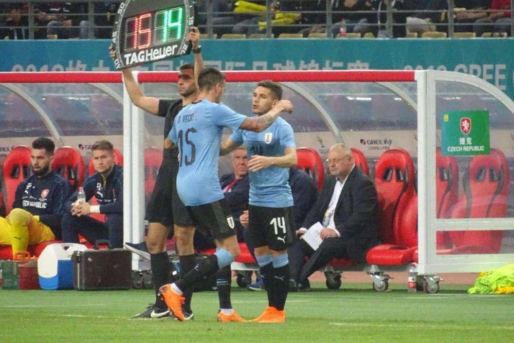FOTO - Esordio con l'Uruguay per l'obiettivo azzurro Torreira: la Federazione lo celebra così su Twitter