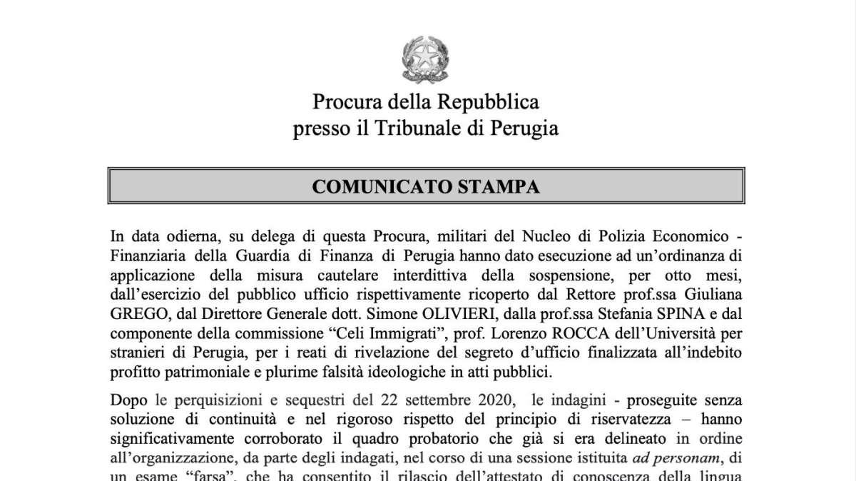 FOTO - Scandalo Suarez, il comunicato della Procura: "Girate risposte dell'esame per rispondere a richieste della Juve"