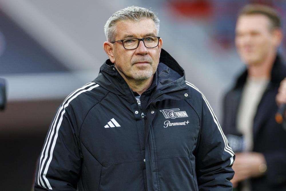 L'Union Berlino si separa da Fischer e fa la storia: l’allenatore ad interim avrà una vice donna