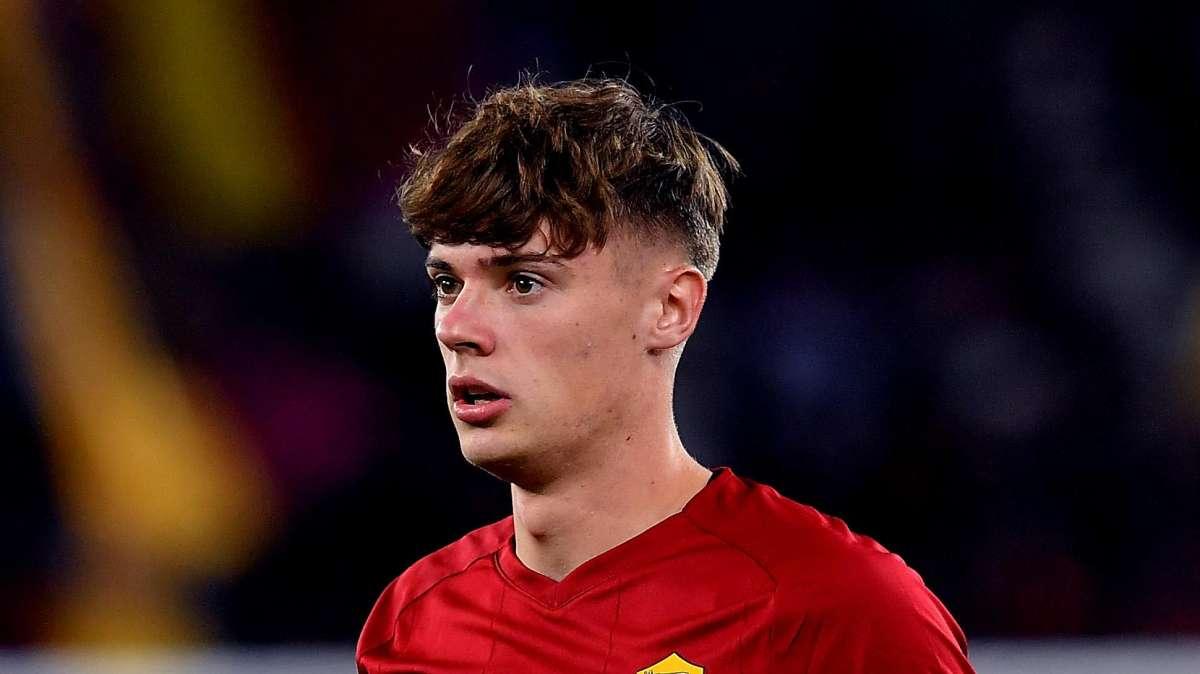 VIDEO - Roma, Zalewski choc su Instagram. Un amico: "Guarda Mourinho, stasera pippiamo!"
