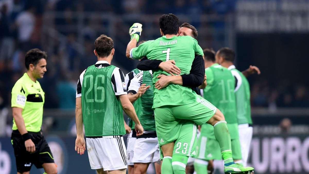 Le Iene tornano su Inter-Juve del 2018: tre anomalie nel rosso di Orsato a Vecino