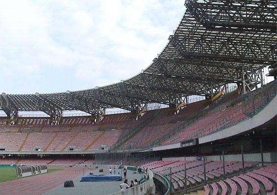 San Paolo, ieri la visita dell'Uefa per la Champions: via la gabbia dal settore ospiti