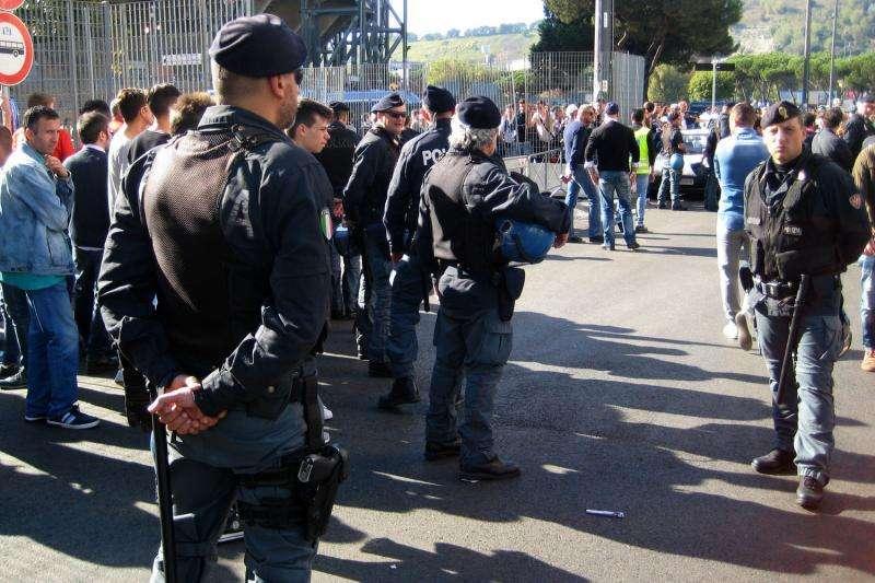 Napoli-Lazio, tifosi ancora in attesa dei biglietti: ritardo per la vicenda tifo organizzato?