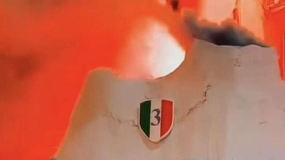 VIDEO - Incredibile ai Quartieri Spagnoli: un mini-Vesuvio erutta per lo Scudetto del Napoli
