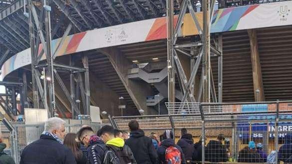 FOTO - San Paolo, già lunghe file ai tornelli: alle 17 l'apertura dei cancelli