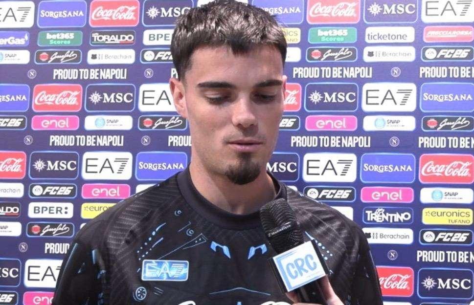 Gutierrez: "Mai visto vivere il calcio come a Napoli! Richieste Conte? Nulla di nuovo. Sul debutto..."