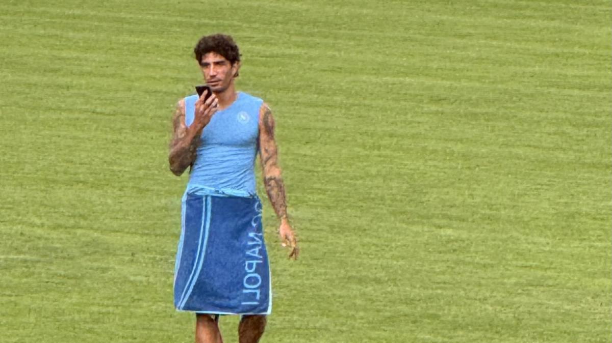 Gutierrez, Marianucci e Hojlund si trattengono in campo: video-chiamate con gli affetti di casa