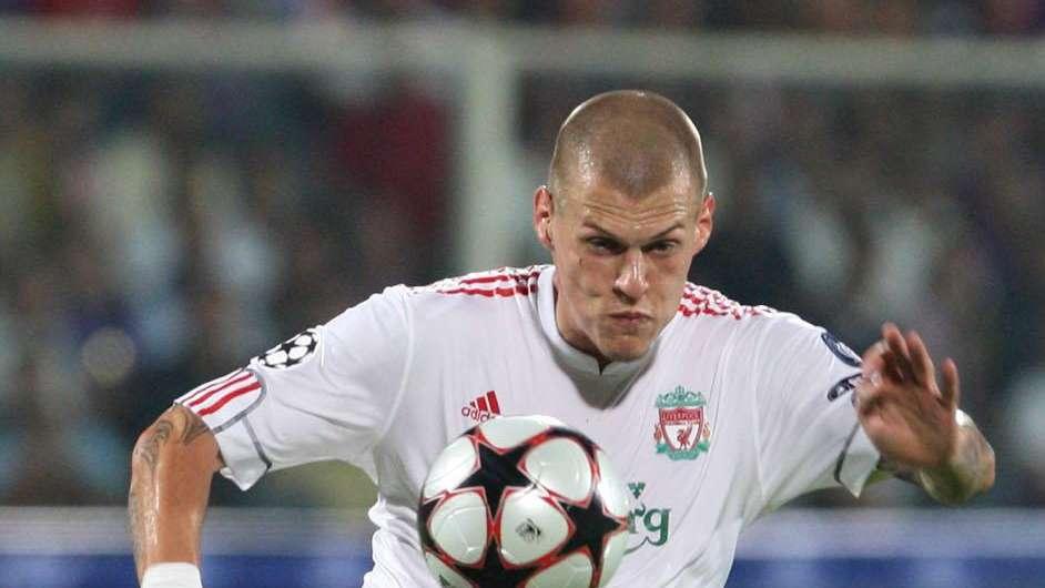 Gazzetta - Assalto a Skrtel, ostacolo ingaggio ma il rinforzo serve subito: ADL pronto pronto all’affare