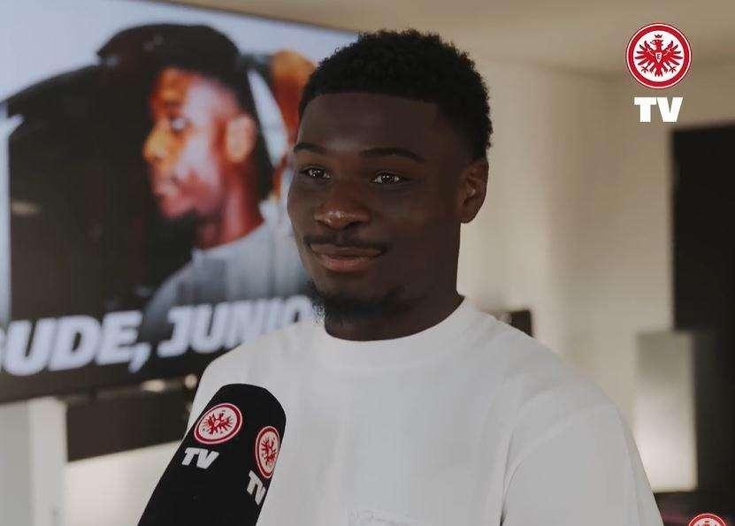 Rai - Gilmour ed Ebimbe, acquisti congelati: per l'esterno l'Eintracht vuole solo l'obbligo