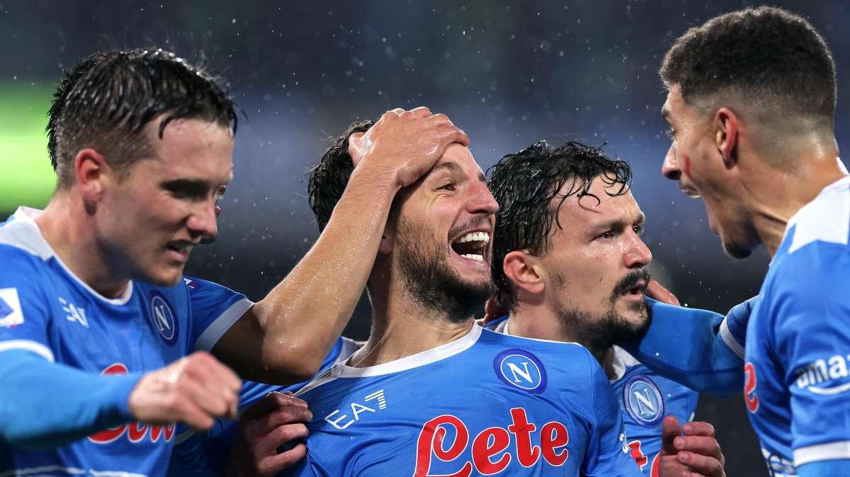 #iostoconDries: sui social i tifosi sperano nel rinnovo di Mertens