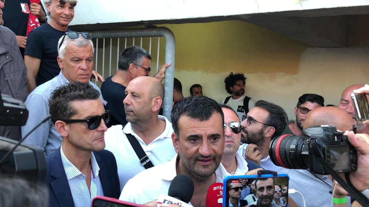 A Bari chiedono addio De Laurentiis: l'ex sindaco fissa incontro per spiegarne l'assegnazione