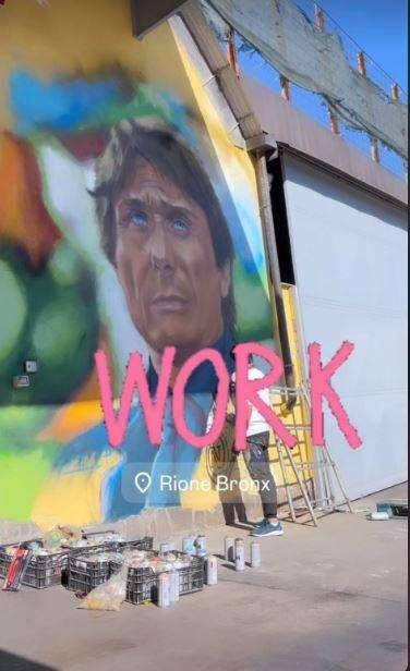 Murale Conte, l'artista: "Mi hanno già riempito di critiche! Ma mi è stato commissionato..."