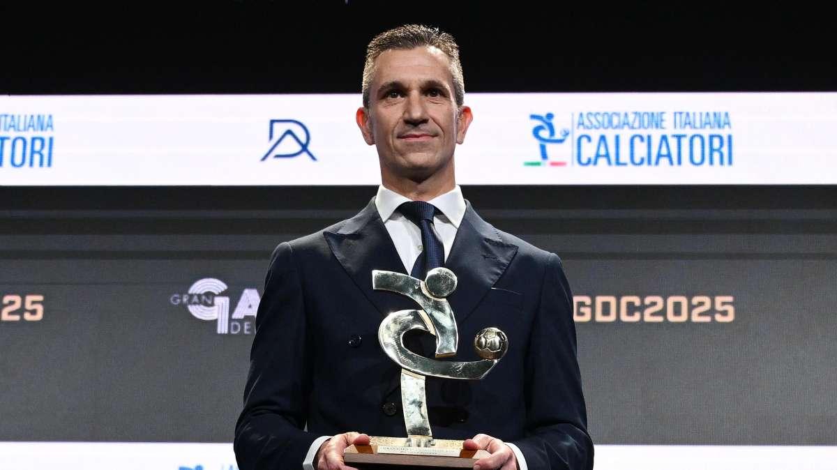 Serie A, gli arbitri del 15^ turno: Doveri per l'Inter, c'è Crezzini per Milan-Sassuolo