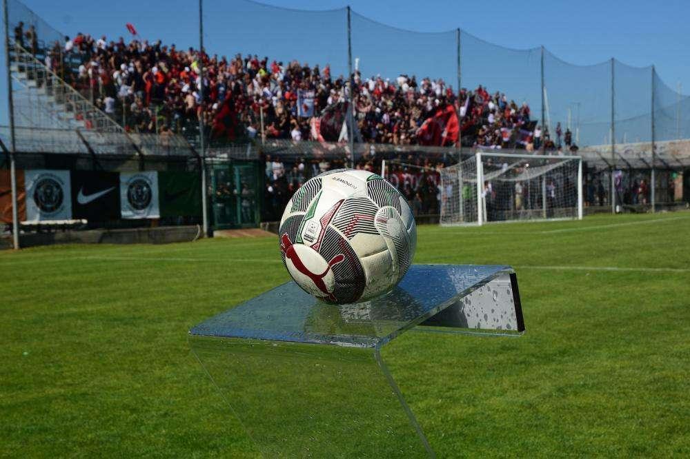 Dramma nel mondo del calcio: muore a 20 anni il centrocampista del Legnano Rinaldi