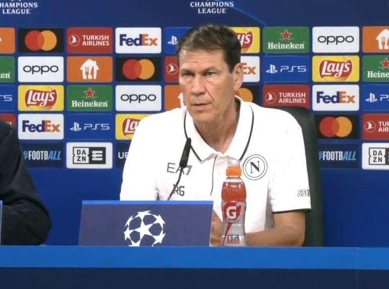 Corsera - Uefa chiederà conto al Napoli del ritardo di tre ore a Braga
