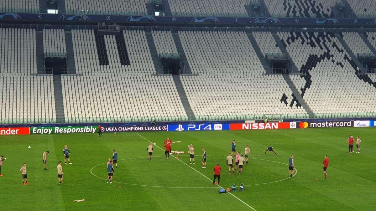 Ajax, la vera risposta di Bergwijn: "Maglie rifiutate all'andata? Nessuno voleva scambiarle col Napoli"