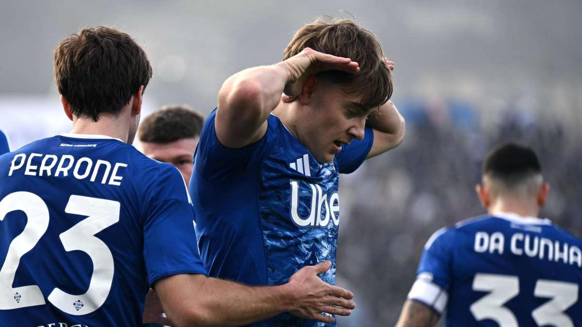Como, brutte notizie nel primo tempo col Pisa: un titolare si ferma per infortunio