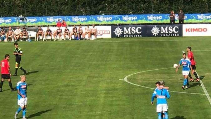 Napoli-Benevento 1-2, le pagelle: condizione precaria e tanti Primavera. Younes in campo 90', disattento Maksimovic