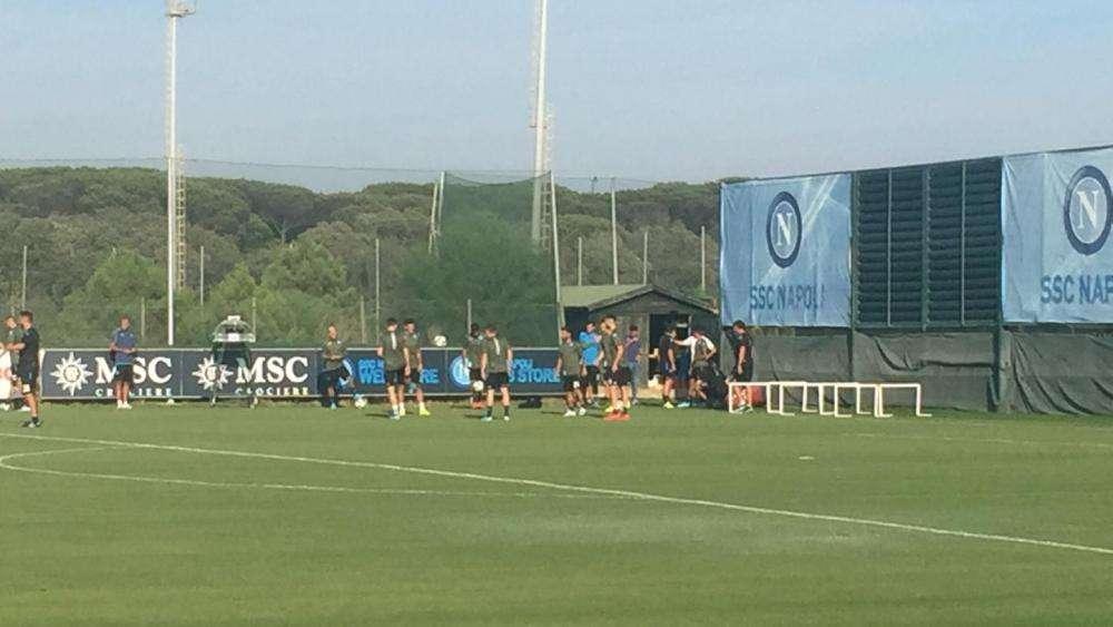 FOTO&VIDEO TN - A Castel Volturno comincia la rifinitura col gruppo quasi al completo
