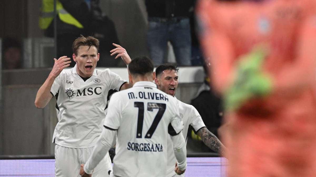 McTominay glaciale: sorpasso del Napoli, 2-1 sull'Atalanta