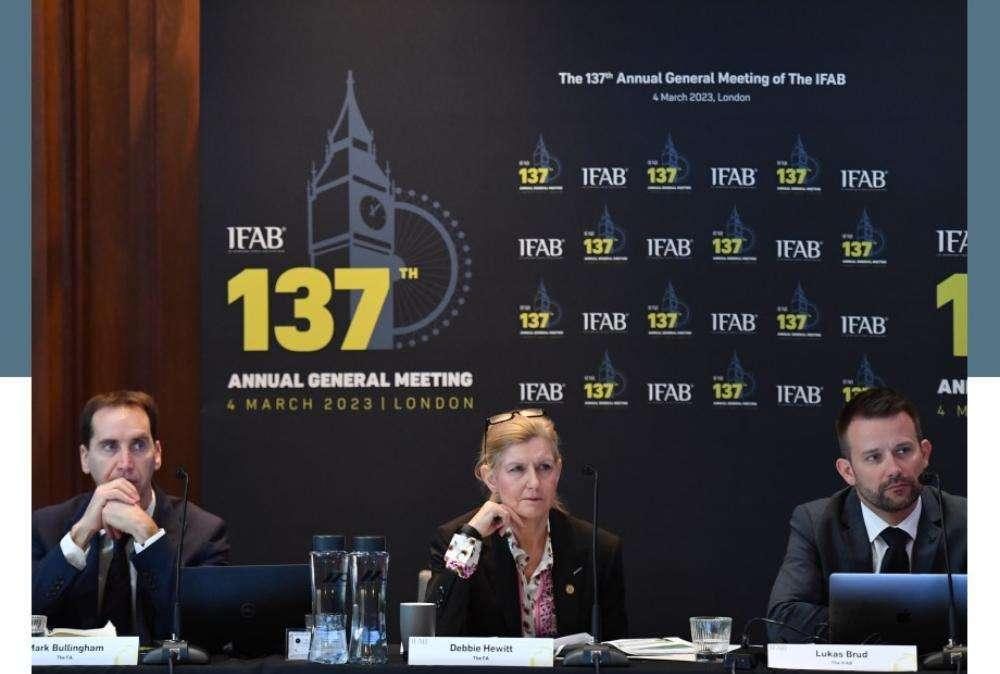 UFFICIALE - L'IFAB ratifica la svolta: l'audio tra arbitro e Var sarà ascoltato dal pubblico