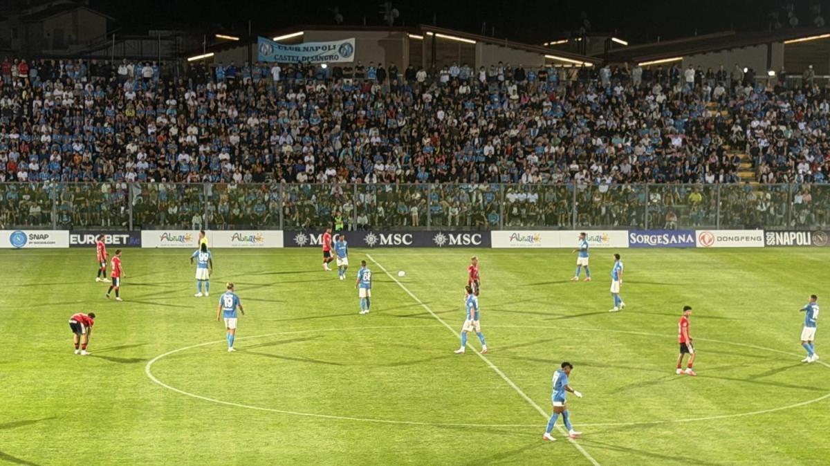 Napoli-Celta Vigo, buon primo tempo: decide Di Lorenzo al 45'