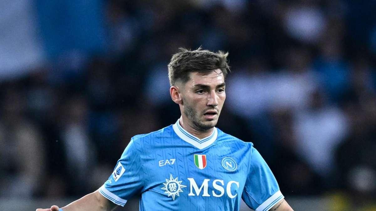 Secondo doppio cambio per il Napoli: dentro Gilmour e Giovane