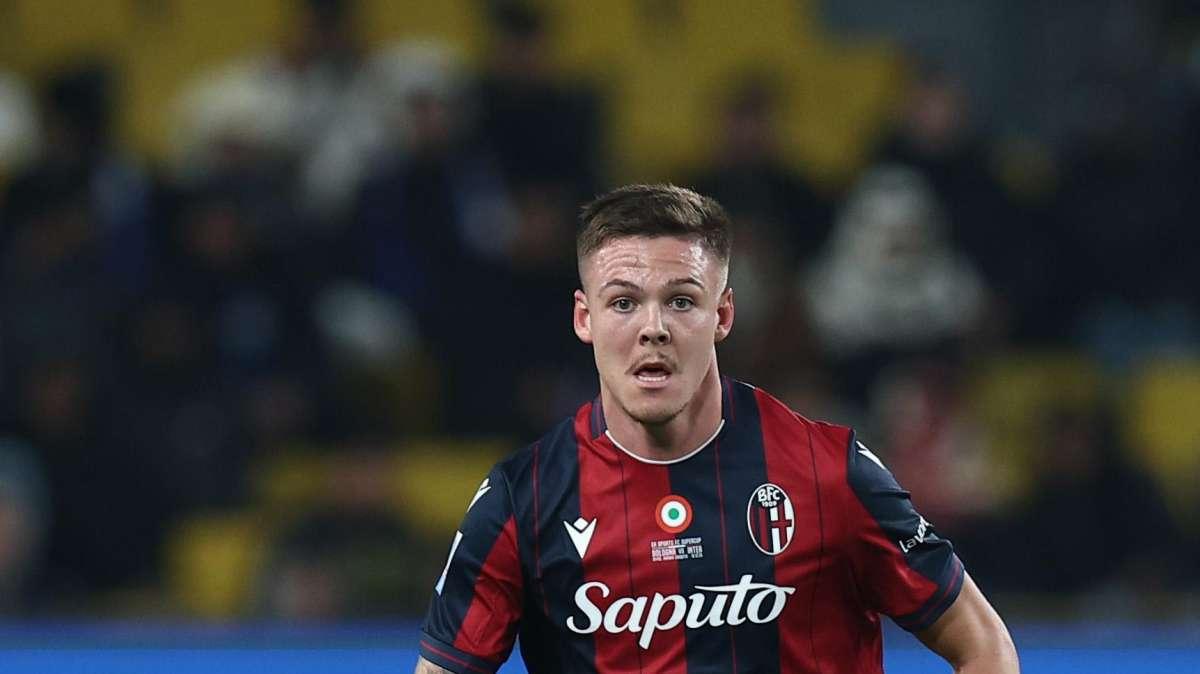 Niente Napoli, Holm va alla Juventus: annunciato uno scambio col Bologna