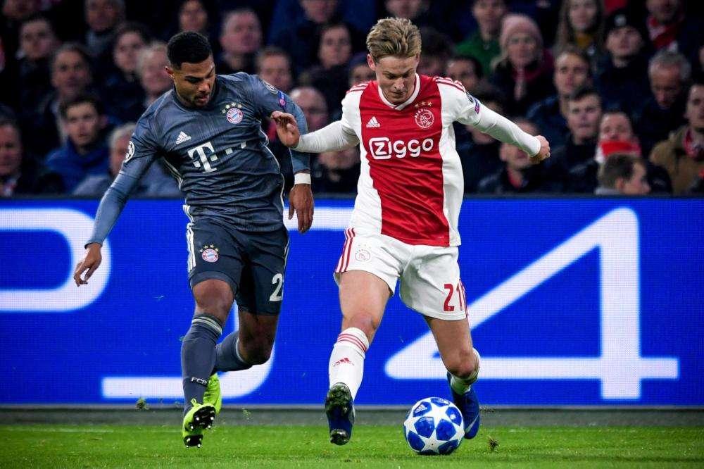 UFFICIALE - Accostato al Napoli, il 97 De Jong va al Barcellona: affare da 86mln complessivi