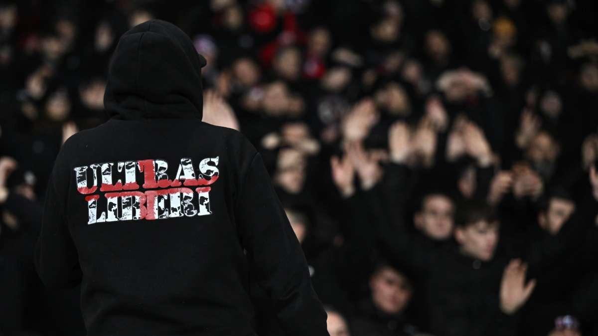 Milan, comunicato Curva Sud contro tutti: "Ai primi di marzo siamo già ai titoli di coda..."