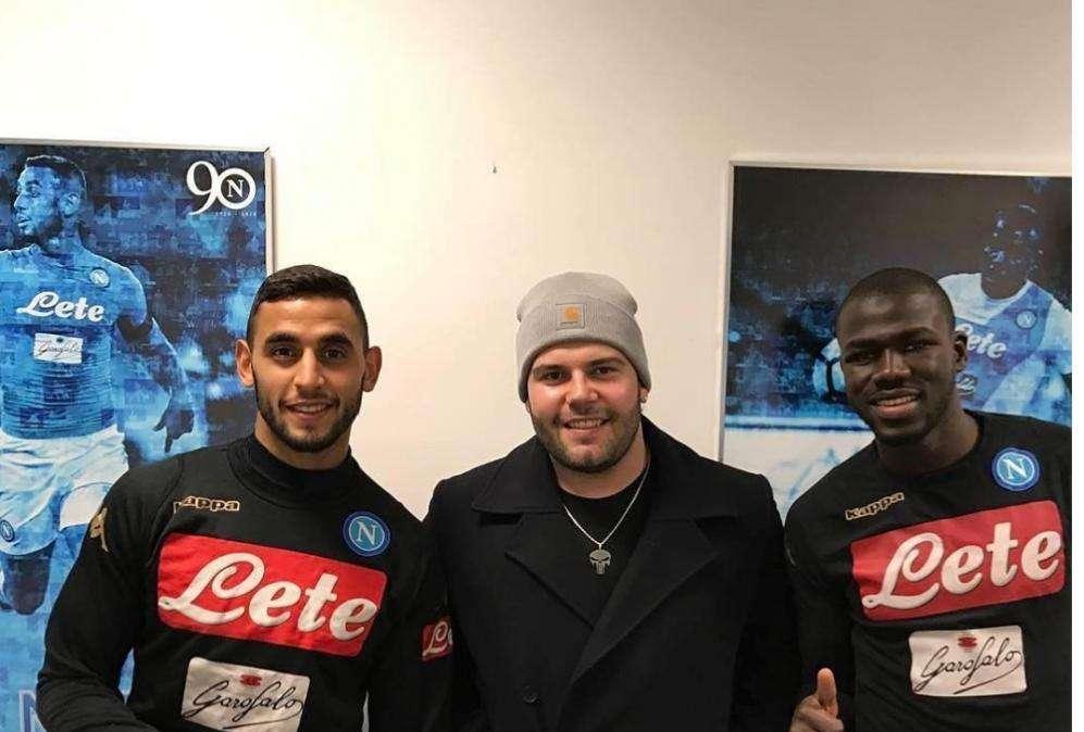 FOTO - L'attore Salvatore Esposito scherza sui social con Ibra: "Ti faccio un'offerta che non potrai rifiutare"