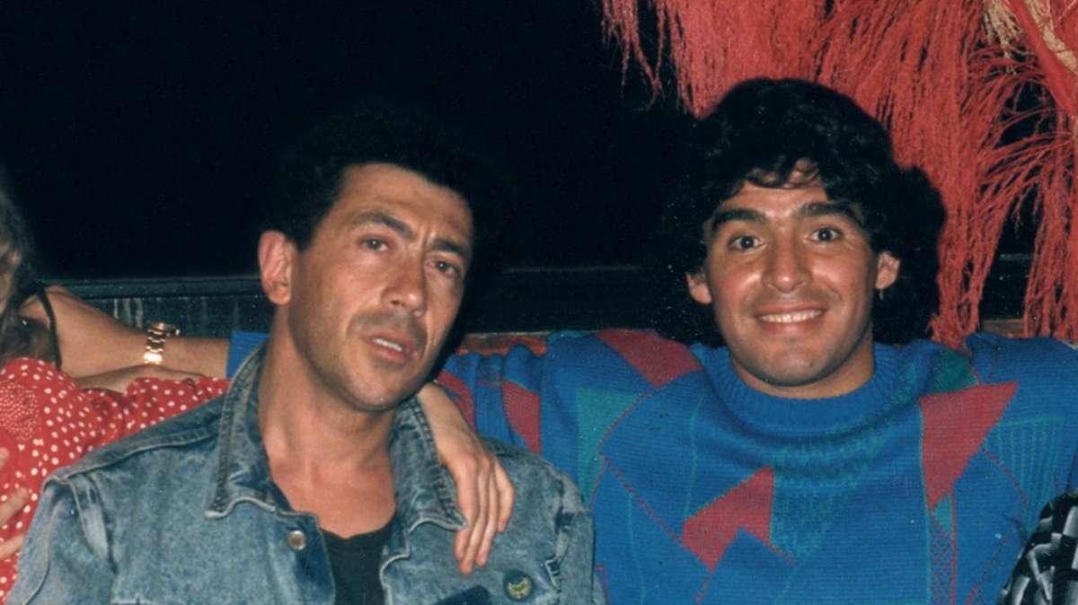 Il ricordo di Bennato: "Quando nelle cucine dei ristoranti distribuiva 50mila lire ai lavapiatti"