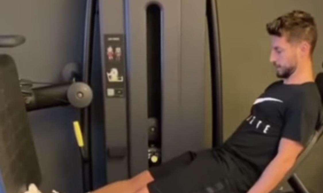 VIDEO - Mertens verso il recupero: ecco gli esercizi per la caviglia