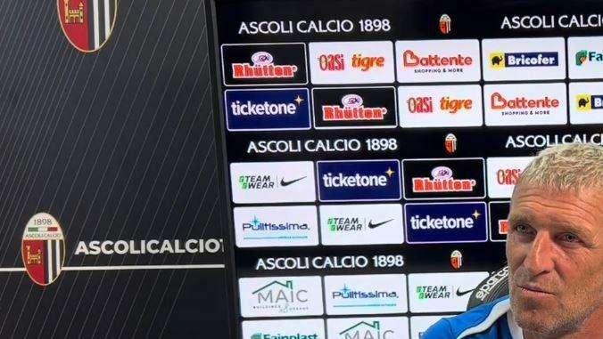 Carrera su Conte: "Si vede il suo lavoro, con lui tutti utili e nessuno indispensabile”