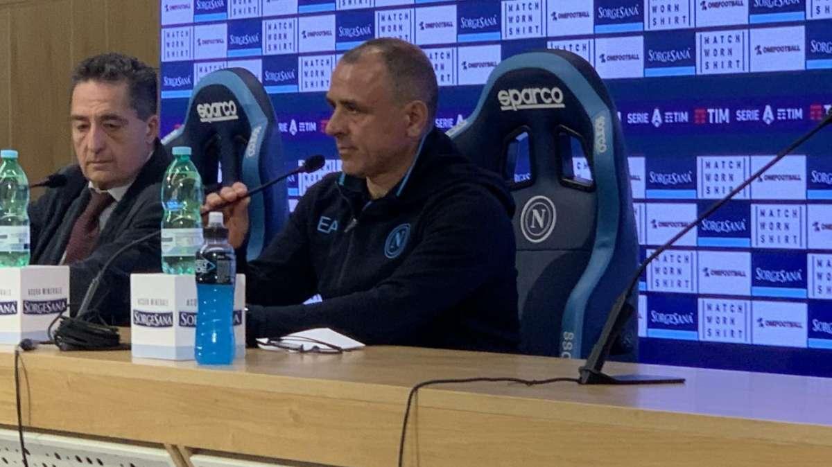 Calzona in conferenza: “Non si possono fare sempre 4 gol! Col caldo serviva gestire, al 45’ avevo già previsto tutto!”