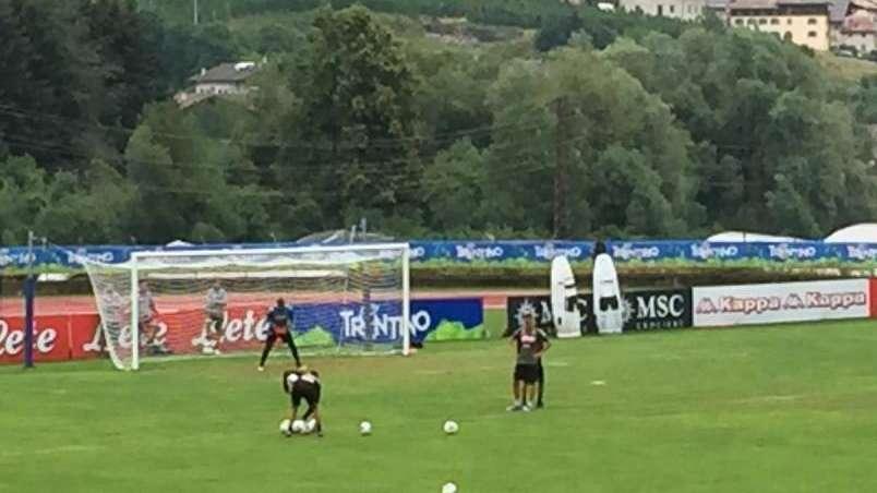 RILEGGI LIVE - Dimaro, day 14: c'è Meret, Rog lascia il campo tra gli applausi! Lavoro su tattica, corner e punizioni