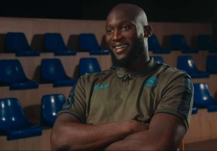 Lukaku: "Incredibile la prima al Maradona, che emozione! Mertens mi ha preparato alla vita a Napoli. Sugli idoli..."